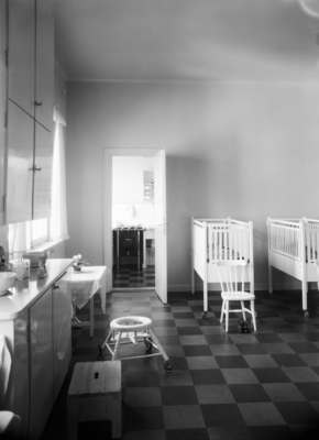 Fredrik Eens Minne, hem för ensamma mödrar.
Daghem, interiör.