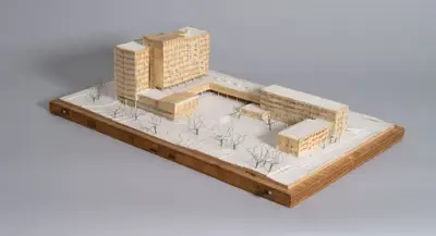 Yrkesskola för huslig utbildning och sömnad (Sankt Görans gymnasium)
Skissmodell av skolan