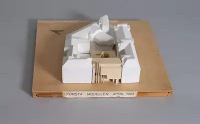 Nya katolska kyrkan
Den första modellen