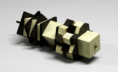 Kaknästornet. 
Skissmodell av tv- och radiotorn.