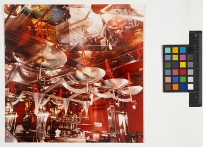 Club Tunneln.
Armatur med lampa i neon.