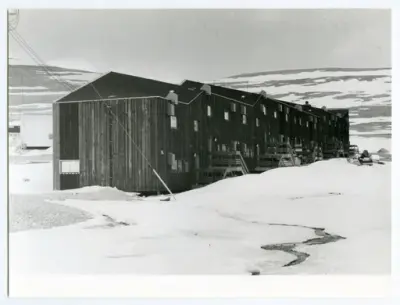 Arktisk stad i Resolute Bay
Exteriör av radhus