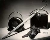 Damhandväskor, paraply och handskar. Nordiska Kompaniet. 