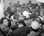 Signering av grammofonskivor. Nordiska kompaniet.