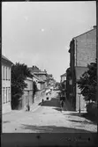 Reprofotografi - vy från Carolinabacken mot Nybron, Drottninggatan, Uppsala före 1914