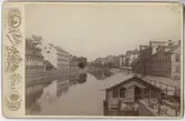 Västra Ågatan, Fyrisån och Östra Ågatan från Islandsbron, Uppsala 1886