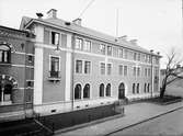 Upsala Sparbanks lokaler, kvarteret Oden Ygg, Kungsgatan, Uppsala, sannolikt i slutet av 1920-talet