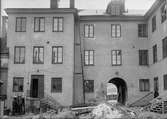 Gillbergska huset innan Genomfarten byggdes, kvarteret Holmen, Uppsala februari 1935