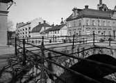 Dombron och kvarteret Torget med Theatrum Oeconomicum, Uppsala 1938