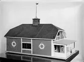 Modell av Ekolns Segelklubbs föreningslokal, Skarholmen, Sunnersta, Uppsala mars 1933