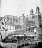 Reprofotografi - Akademikvarnen och Uppsala domkyrka före den Zettervallska renoveringen, Uppsala