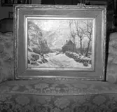 Foto på målning av konstnären Lotten Rönquist (1864 - 1912).
Vid Östra kyrkogården och vägen till Tureborg, Uddevalla.