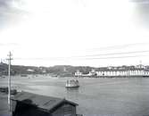 Färjan och en flygmaskin i hamnen.Tagna den 18-19 Juli 1922. 4 st. Kopierade.