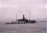 Ångaren MARSTRAND på isbelagda Gullmaren 1917.