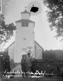 Enligt text på fotot: 