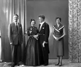 Enligt fotografens journal nr 8 1951-1957: 