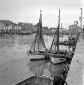 13. Frankrike. Fotojournal finns på B.M.A. + fotoalbum.
Samtidigt förvärv: Böcker och arkivmaterial.
Foton tagna mellan 1959-10-17 och 1959-10-18.
12 Bilder i serie.