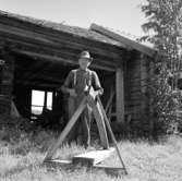 14. Sverige, Italien. Fotojournal finns på B.M.A. + fotoalbum.
Samtidigt förvärv: Böcker och arkivmaterial.
Foton tagna 1959-10-28.
12 Bilder i serie.