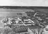 Enköping, panorama från kyrktornet, mot sydost, maj 1957