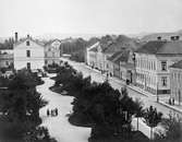 Kyrkogatan i Jönköping f.d. Rådhuset. Skjutsstallgatan. År 1867.