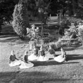 Huskvarna Folkets Parks värdinnor den 25 april 1959: Maj-Lis, Ulla, Ann-Mari, Gun-Britt, Lillemor och Britt.