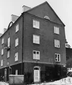 Postverkets personalbostadsfastighet,  Helgalunden 1 - 9, Stockholm. Helgalunden nr 1, Fasaden åt Helgagatan.