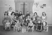 Gruppfoto från Krokslätts daghem, 1940-tal