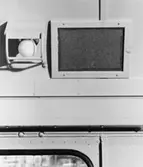 Ram ovanför sidodörrarna i F-avdelningen för insättande av
lastningsplan.