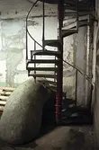 Papyrusinteriör, september-oktober 1998. Äldre gjutjärnstrappa i industribyggnad. Relaterade motiv: 2004_0072 - 0084.
