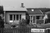 Byggnadsinventering i Lindome 1968. Lindome 6:36.
Hus nr: 579A3003.
Benämning: fritidshus och redskapsbod.
Kvalitet, fritidshus: mycket god.
Kvalitet, redskapsbod: mindre god.
Material: trä.
Tillfartsväg: framkomlig.
Renhållning: soptömning.