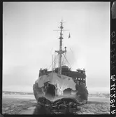 Ymer med nedisat förskepp.