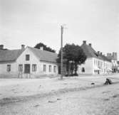 Södra torg
Visby, Gotland
Exteriör

Svensk arkitektur: kyrkor, herrgårdar med mera fotograferade av Arkitekturminnesföreningen 1908-23.