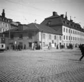 Vid Tegelbacken, Stockholm
Exteriör

Svensk arkitektur: kyrkor, herrgårdar med mera fotograferade av Arkitekturminnesföreningen 1908-23.