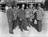 Sieverts nybygge, Sundbyberg
Gruppbild med sju män
Exteriör