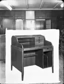 Skrivbord med jalusi på varuhuset PUB