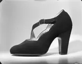 Sko
Annonskampanj för skor hösten 1948