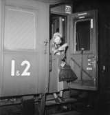 Modellen Ammy Aares avresa
Vid tåget