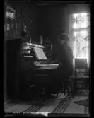 Musikstund vid pianot