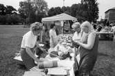 Marknad på Stretered i Kållered, år 1984. Fotografi taget av Harry Moum, HUM, Mölndals-Posten.