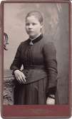 Kabinettsfotografi - Alma Laurén 16 år, konfirmation, Uppsala, sannolikt 1888