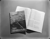 Material till utställning på Nationalmuseum. Planscher och böcker m.m.