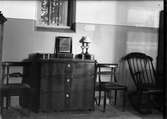 Utställning - möbler till studentrum på 1800-talet, tillverkade av snickarmästare Rosenson, Övre Slottsgatan, Uppsala 1934