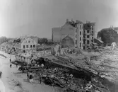 Röjning efter den stora branden vid stortorget, Rådhusgatan och Ronnebygatan år 1909