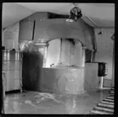 Interiör. Del av kök. Spis.  Kinnarumma