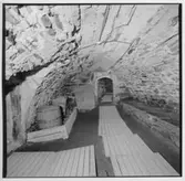 Interiör. Torpa stenhus Länghem är en så kallad enkelhusborg från 1400-talet och är mest känd som sätesgård för släkten Stenbock.