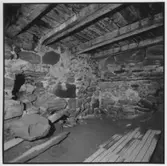 Interiör. Torpa stenhus Länghem  är en så kallad enkelhusborg från 1400-talet och är mest känd som sätesgård för släkten Stenbock.