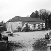 Åmål. Stadens gamla kyrka, (nu magasin), Juni 1944.