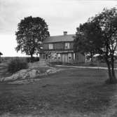 Järbo. Gården Slättäng, Midsommar 1944.