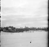 Vy från vattnet mot Nordstan, med kallbadhuset (Byggt 1902, rivet 1938) på Skräcklan närmast i bild.
Foto fr. sent 1910-tal.