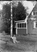 Flicka, sannolikt vid Nordkroken, Vargön.